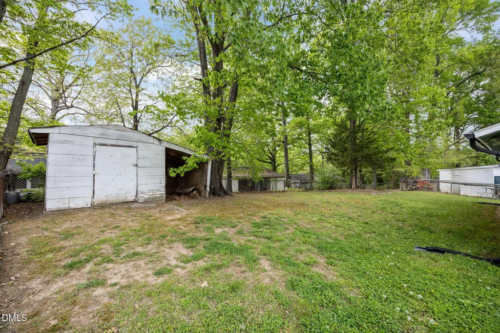 2708 Daytona Drive Raleigh NC 27610