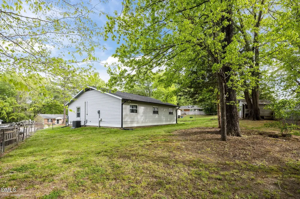 2708 Daytona Drive Raleigh NC 27610