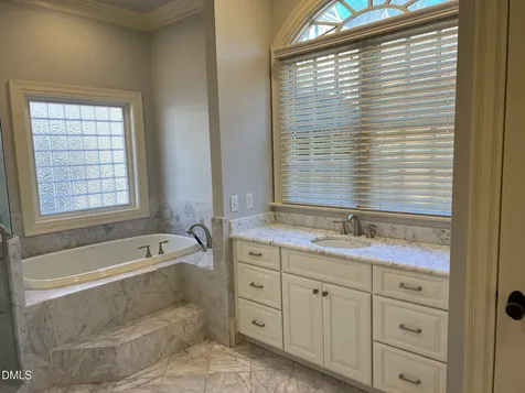 3316 Darien Drive Raleigh NC 27607
