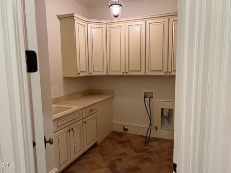 3316 Darien Drive Raleigh NC 27607