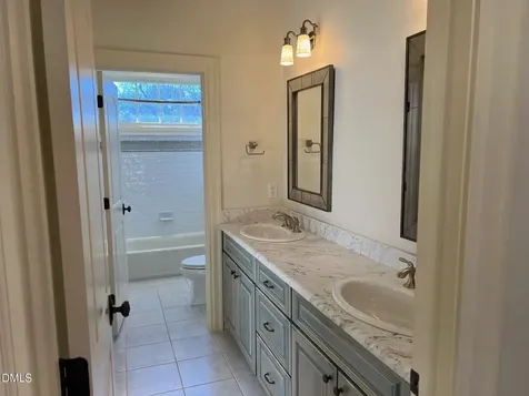 3316 Darien Drive Raleigh NC 27607