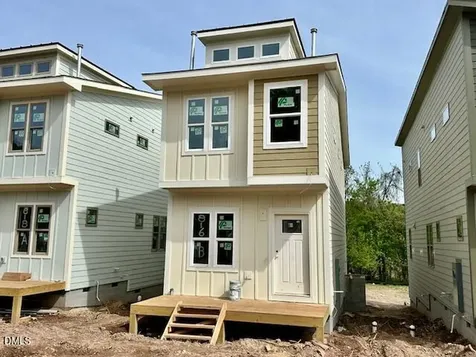 816B Carter Avenue Durham NC 27703