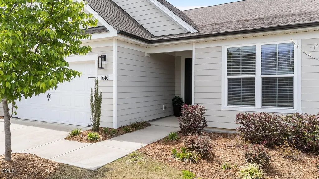 1616 Silver Spotted Way Fuquay Varina NC 27526