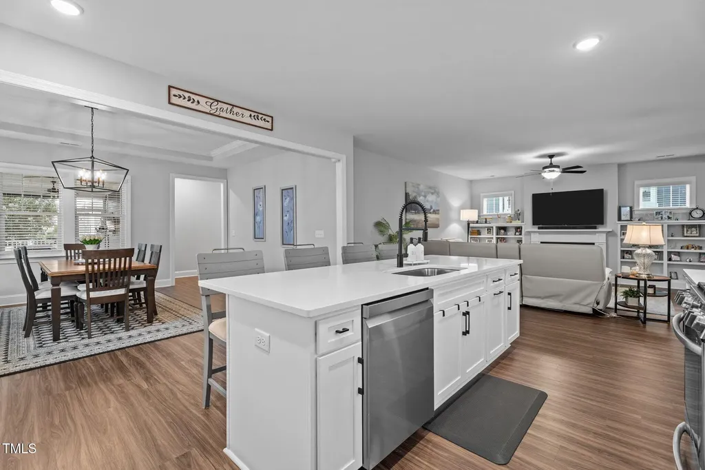 33 Davidson Street Clayton NC 27527