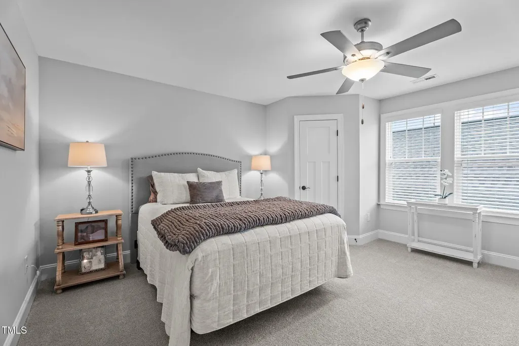 33 Davidson Street Clayton NC 27527