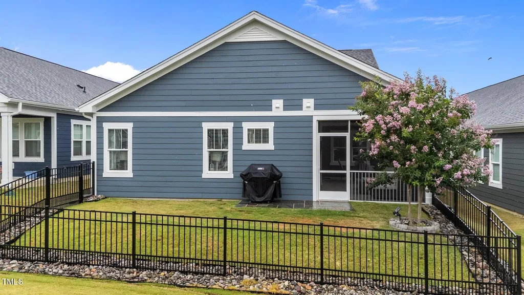 33 Davidson Street Clayton NC 27527