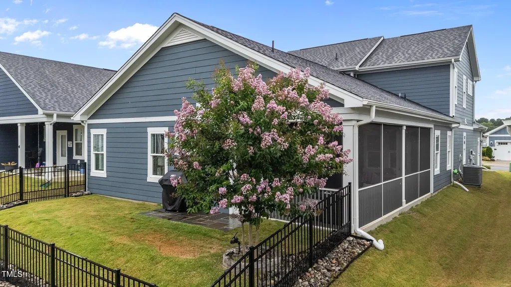 33 Davidson Street Clayton NC 27527