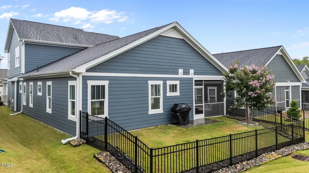 33 Davidson Street Clayton NC 27527