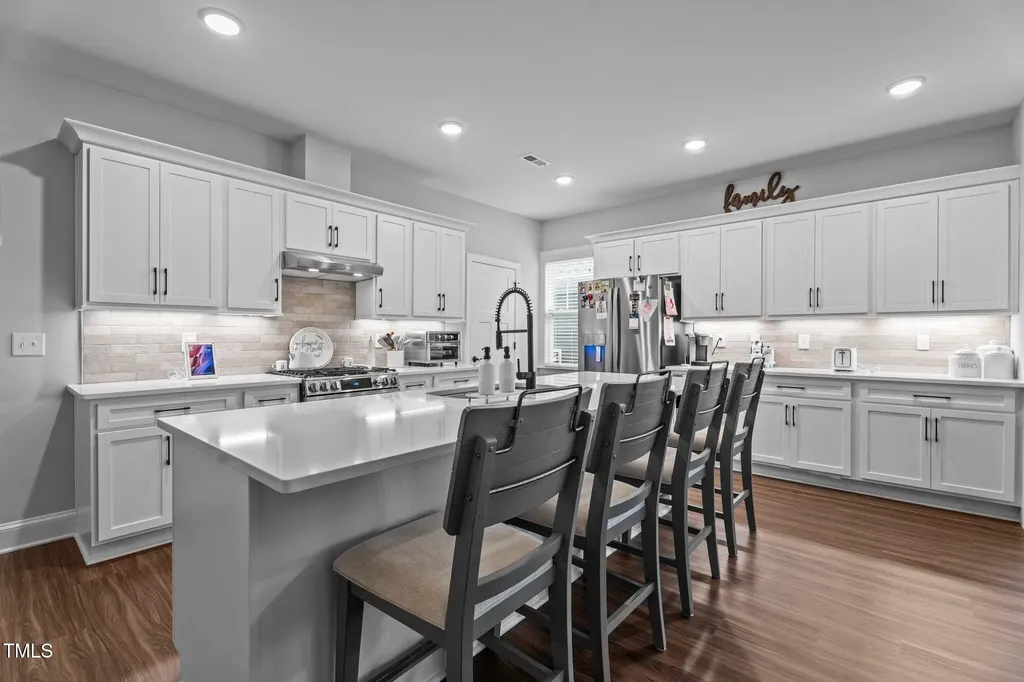 33 Davidson Street Clayton NC 27527