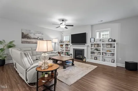 33 Davidson Street Clayton NC 27527