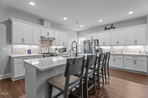 33 Davidson Street Clayton NC 27527