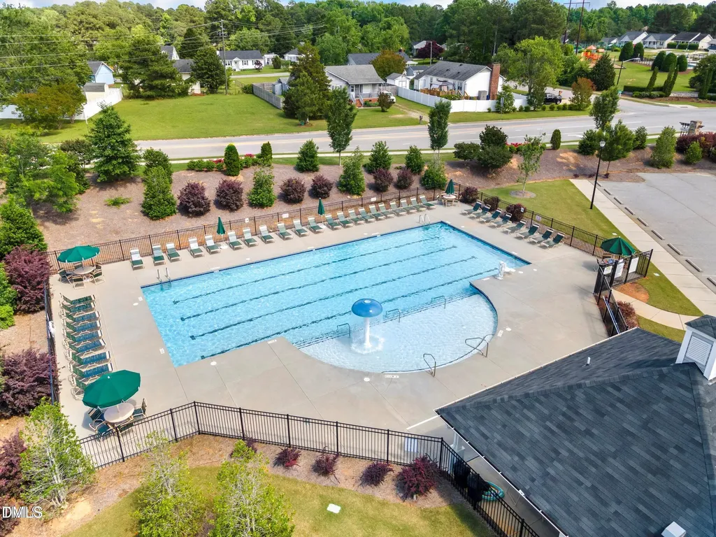 382 Black Oak Court Clayton NC 27520