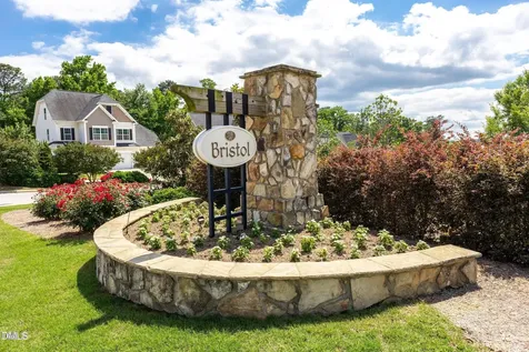 382 Black Oak Court Clayton NC 27520