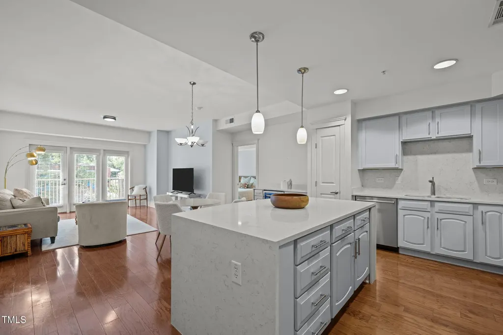 222 Glenwood Avenue Raleigh NC 27603