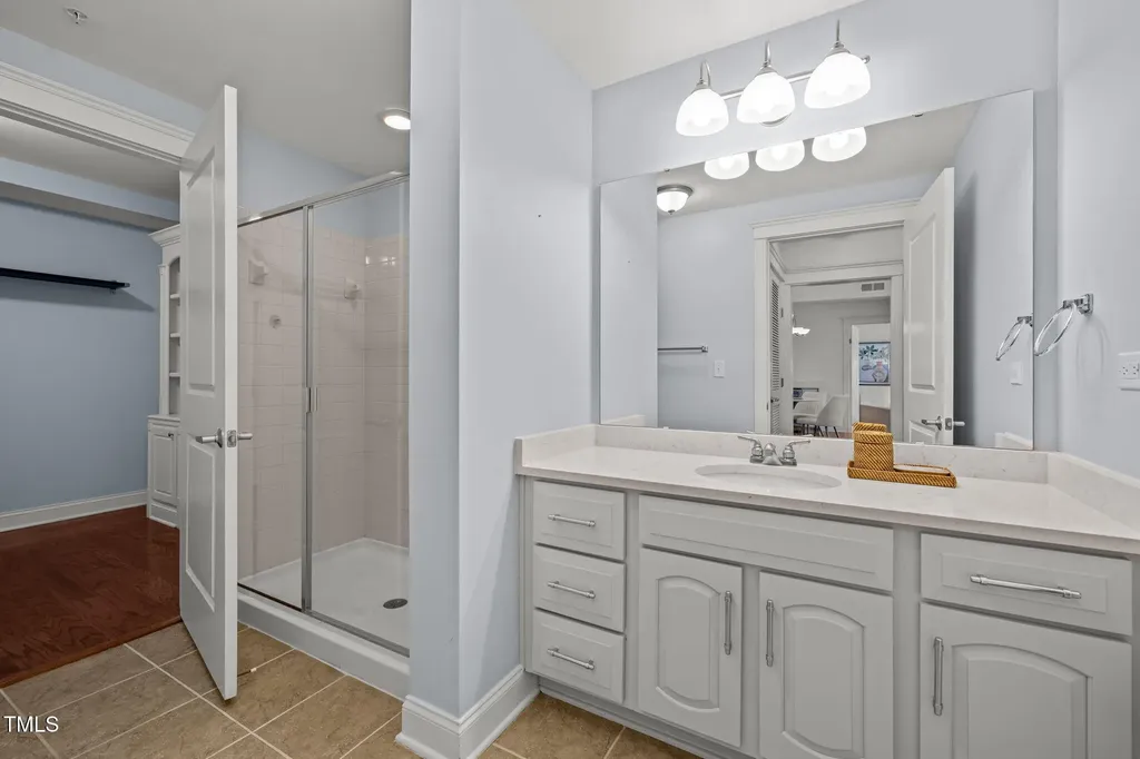 222 Glenwood Avenue Raleigh NC 27603