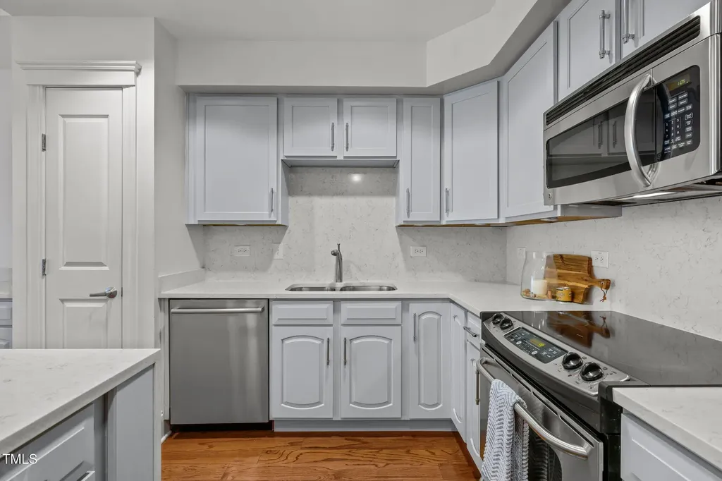 222 Glenwood Avenue Raleigh NC 27603