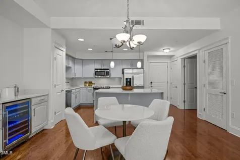 222 Glenwood Avenue Raleigh NC 27603
