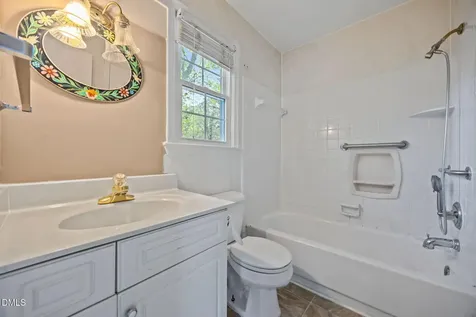 122 E Judd Street Zebulon NC 27597