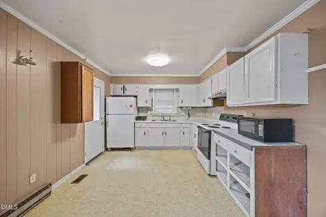 122 E Judd Street Zebulon NC 27597