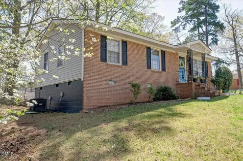 101 Martin Circle Roanoke Rapids NC 27870