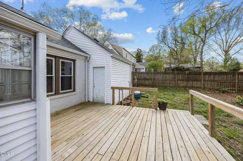 402 Westdale Place Greensboro NC 27403