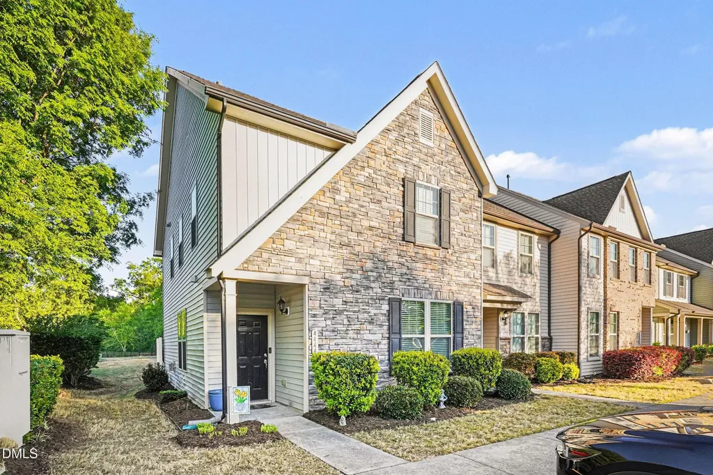 4444 Iyar Way Wake Forest NC 27587