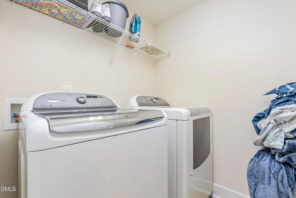 9202 Giralda Walk Raleigh NC 27617