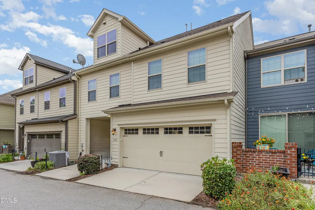9202 Giralda Walk Raleigh NC 27617