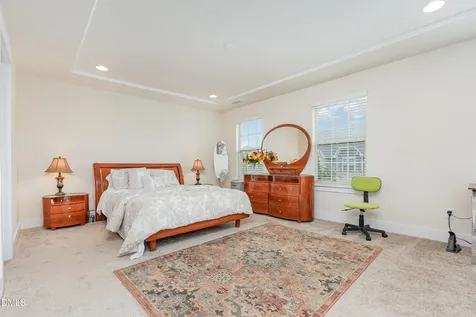 9202 Giralda Walk Raleigh NC 27617
