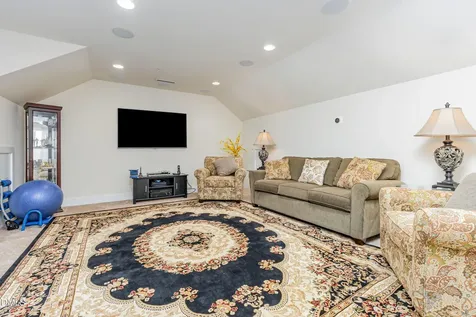 9202 Giralda Walk Raleigh NC 27617