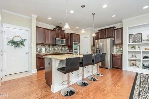 9202 Giralda Walk Raleigh NC 27617