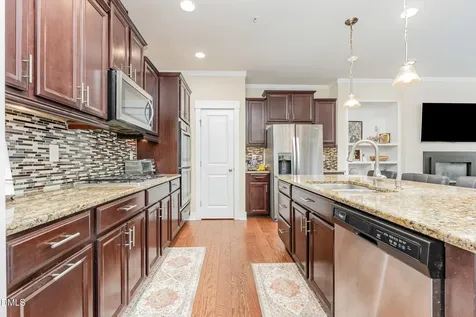 9202 Giralda Walk Raleigh NC 27617