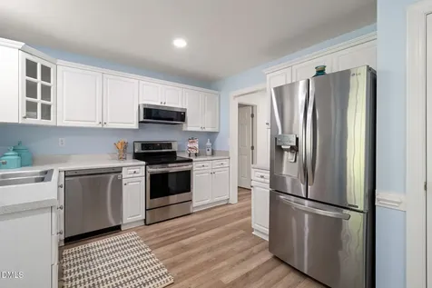 11 Knightsbridge Court Durham NC 27707