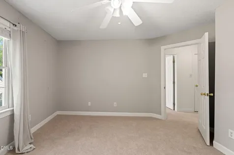 11 Knightsbridge Court Durham NC 27707