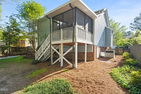 11 Knightsbridge Court Durham NC 27707