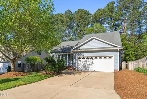 11 Knightsbridge Court Durham NC 27707