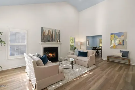 11 Knightsbridge Court Durham NC 27707
