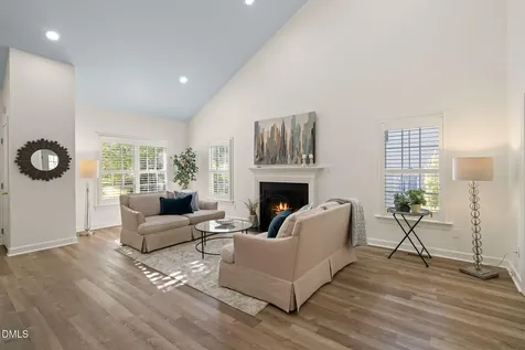 11 Knightsbridge Court Durham NC 27707