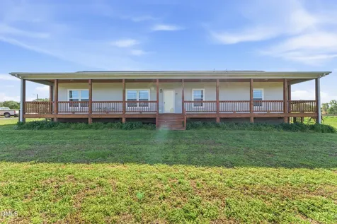 520 Plainfield Church Road Siler City NC 27344
