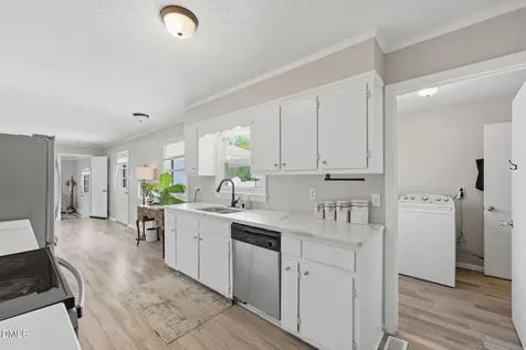 402 Crestview Drive Durham NC 27712