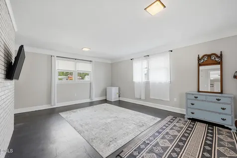 402 Crestview Drive Durham NC 27712
