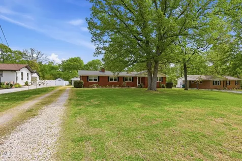 402 Crestview Drive Durham NC 27712