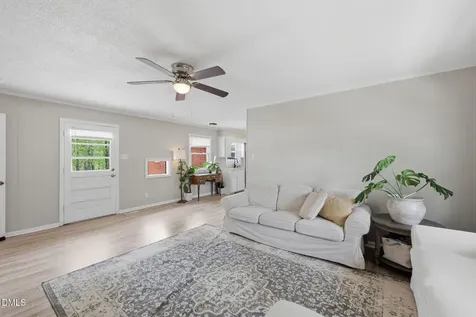 402 Crestview Drive Durham NC 27712