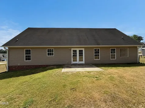 158 Ironwood Way Raeford NC 28376