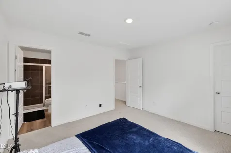 2007 Rockface Way Durham NC 27703