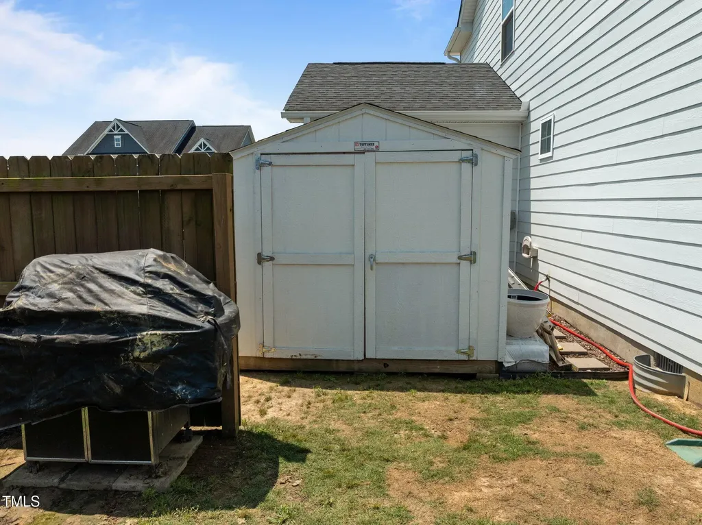 204 Ashland Hill Drive Holly Springs NC 27540