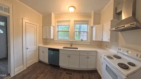 913 Dacian Avenue Durham NC 27701