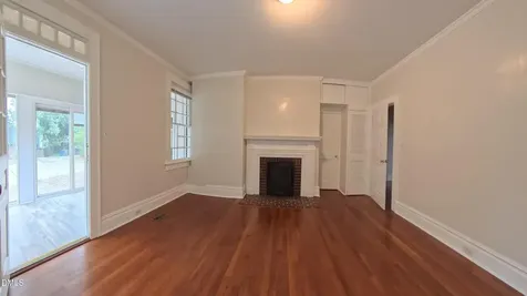 913 Dacian Avenue Durham NC 27701