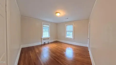 913 Dacian Avenue Durham NC 27701