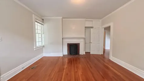 913 Dacian Avenue Durham NC 27701
